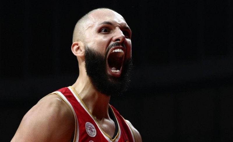 Live: Μπαρτσελόνα - Ολυμπιακός (88-90, τελικό)