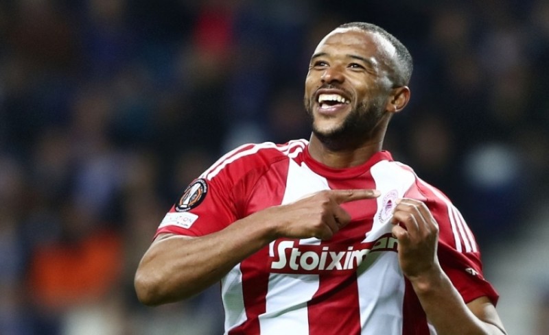 Παραπάνω από τέσσερις, στα ίσια με δύο!