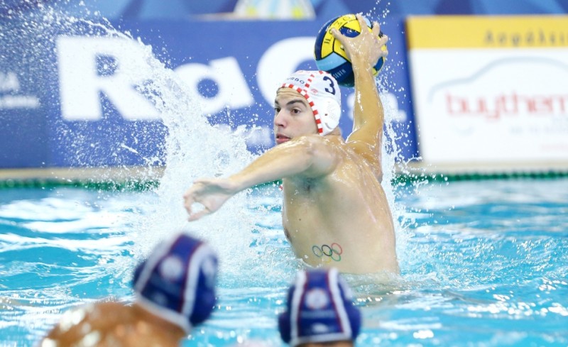 Το σήκωσε ξανά ο πολυνίκης Θρύλος!