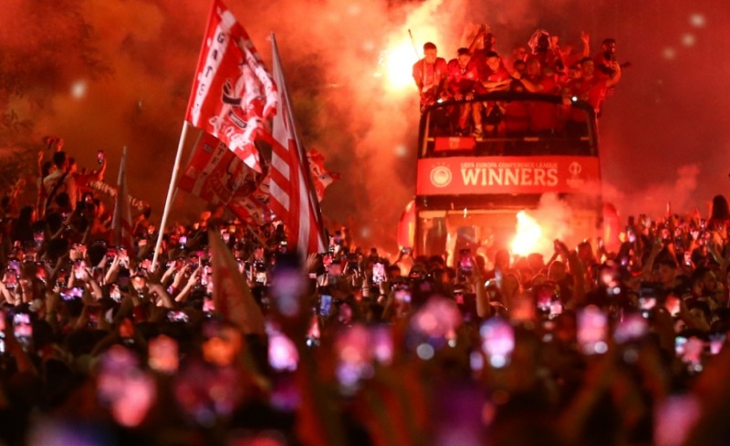 Θρύλε της Ευρώπης, Ολυμπιακέ! (videos)