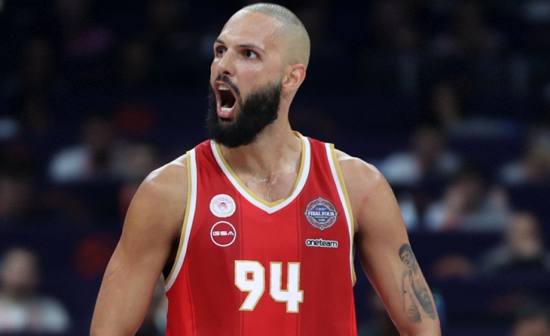 Απίστευτη απόδοση για να σηκώσει το πρωτάθλημα ο Ολυμπιακός