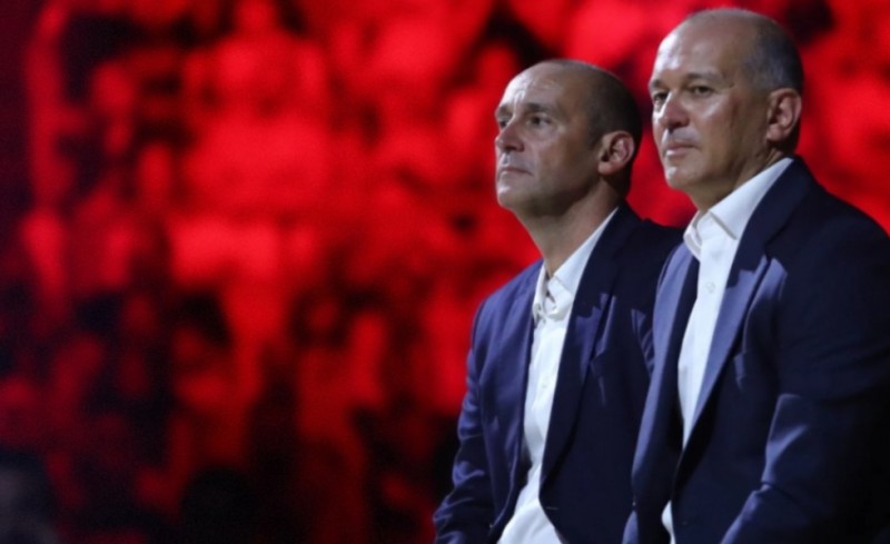 Στο ΣΕΦ οι Αγγελόπουλοι, μίλησαν στην ομάδα