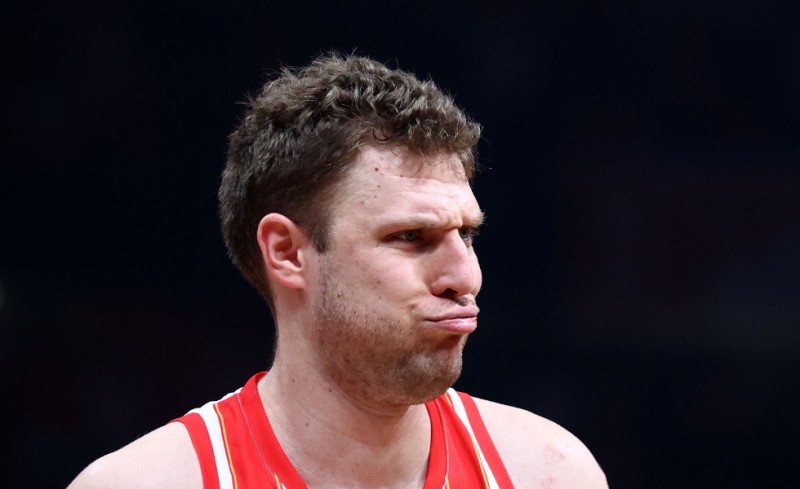 Απάντησε στο παρκέ ο Θρύλος!