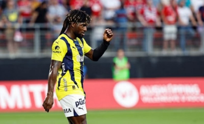 Πάνω από Εμπαπέ και Βινίσιους!