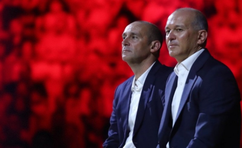 Τότε θα βρεθούν θα συναντηθούν με τον Βρούτση οι Αγγελόπουλοι