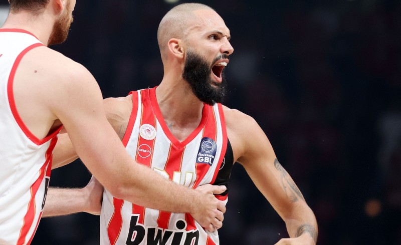 Η απάντηση του Φουρνιέ για Μίτσιτς-Ολυμπιακό! (photo)