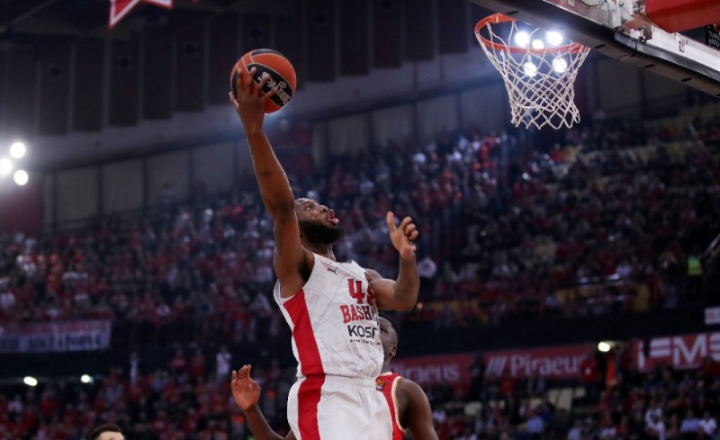 Στη λίστα για το «5», ο Ντόντα Χολ!