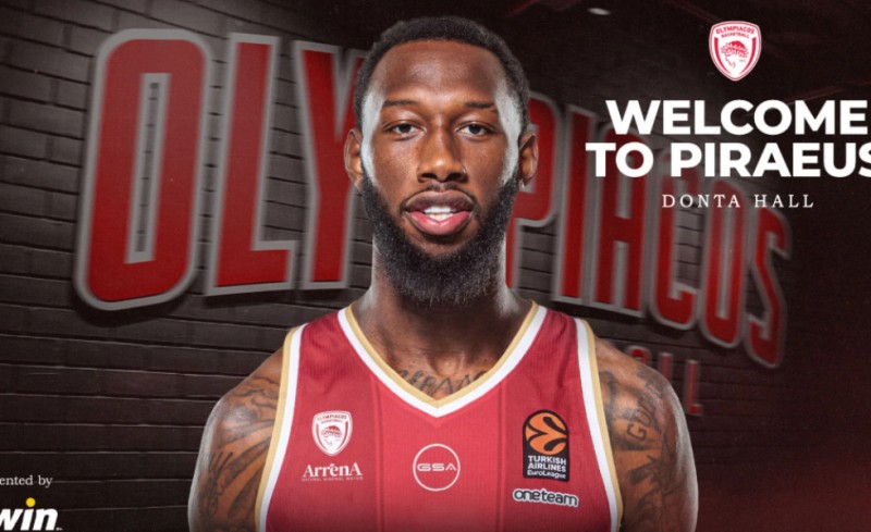 Επίσημα στον Θρύλο ο Χολ!