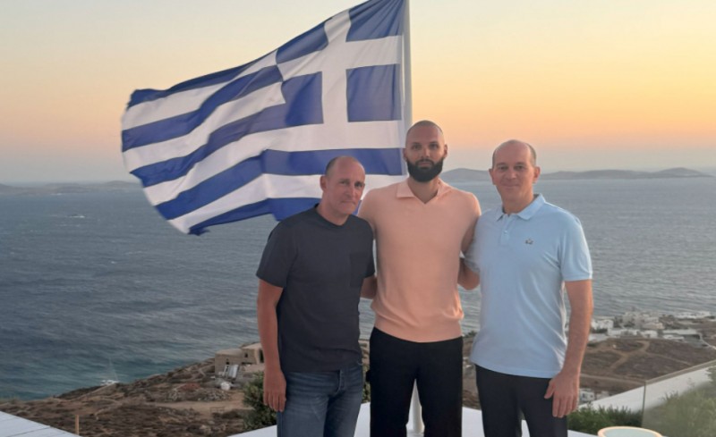 Επίσημο: Στον Θρύλο μέχρι το 2028 ο Φουρνιέ!