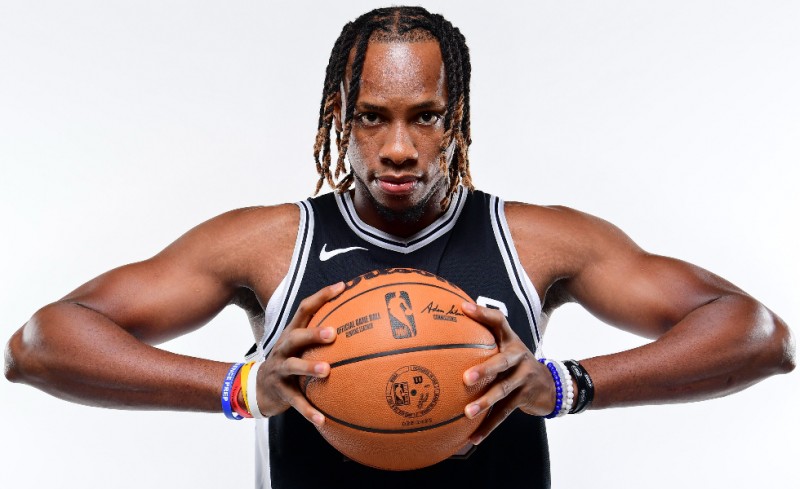 Στη λίστα του Θρύλου ο Μπάσι