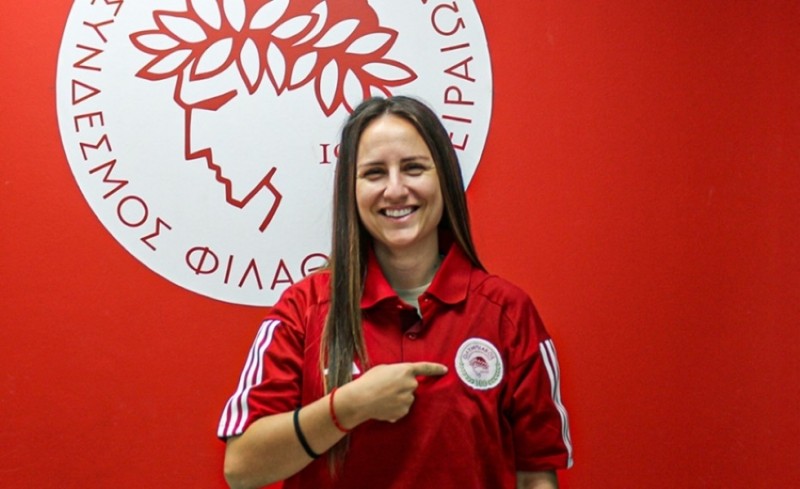 Στα ερυθρόλευκα η Λόγου!