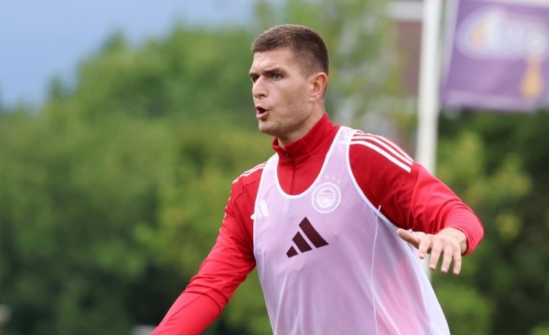 «Στιβαρός, σωματώδης, ηγέτης»