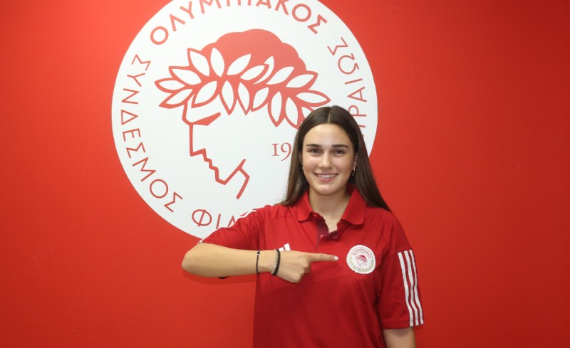 Ανακοίνωσε την Σιαπλαούρα ο Θρύλος!