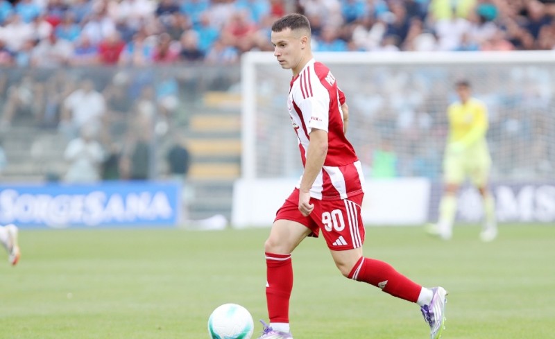 Με Πνευμονίδη η ενδεκάδα του Θρύλου!