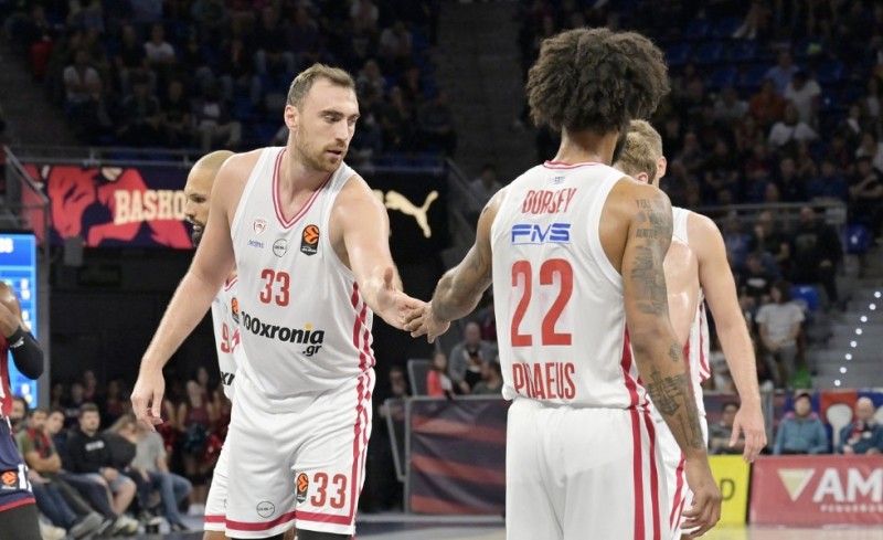 Νίκη και μόνο νίκη στο γεμάτο ΣΕΦ!