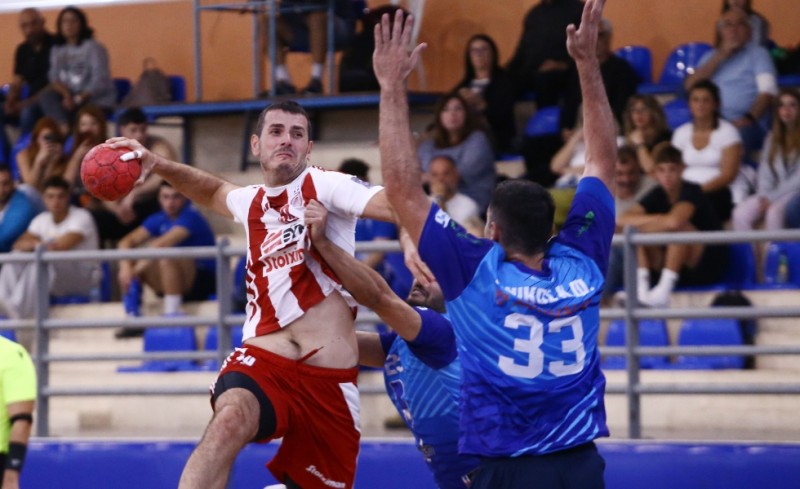 Συνεχίζει «απόλυτος» ο Θρύλος!