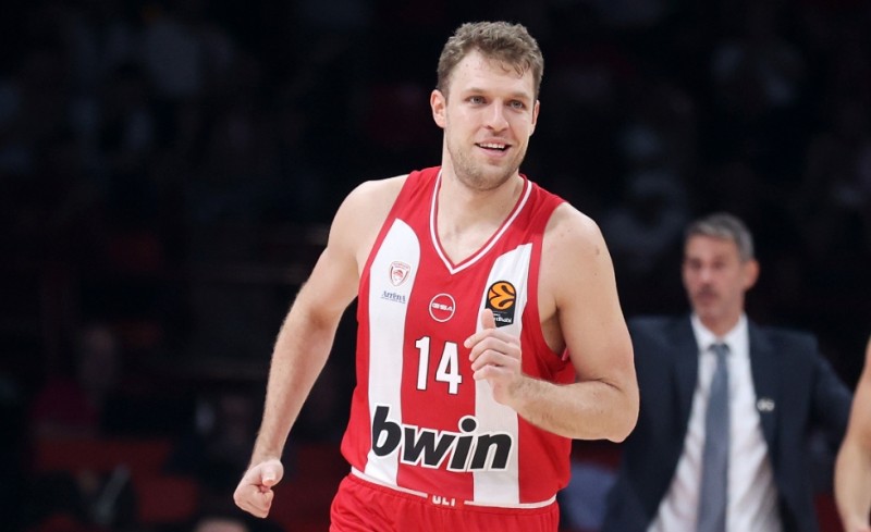 Διέλυσε την Ντουμπάι ο τρομερός Θρύλος!