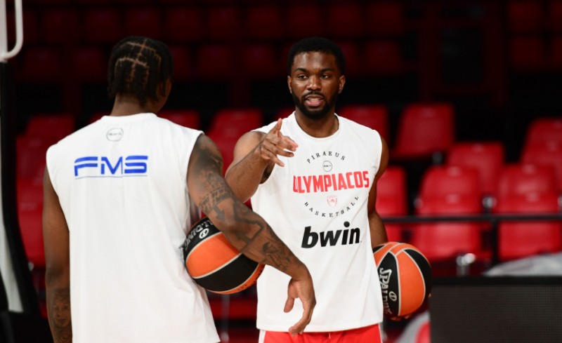 Έβανς: Μπήκε στις ομαδικές προπόνησεις