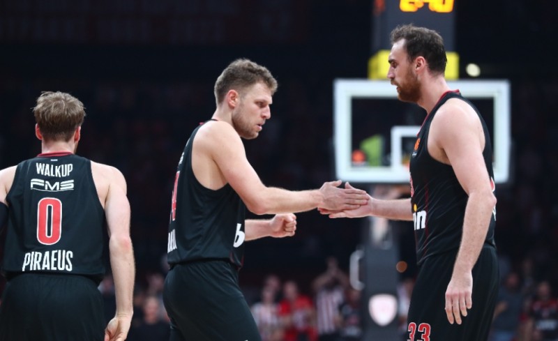 Βρίσκει ρυθμό  ο Θρύλος και δημιουργεί τα σουτ που λατρεύει ο Σασα!