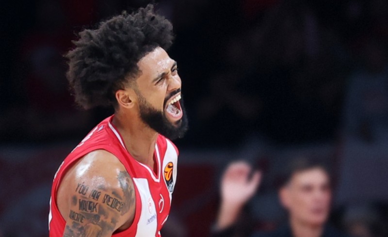 Επιθετικό κρεσέντο του Θρύλου με καλεσμένη την Ζαλγκίρις!