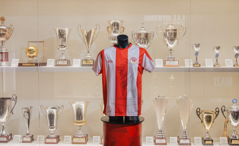 Ο Ερασιτέχνης Ολυμπιακός παρουσίασε με επικό βίντεο την επετειακή του φανέλα! 