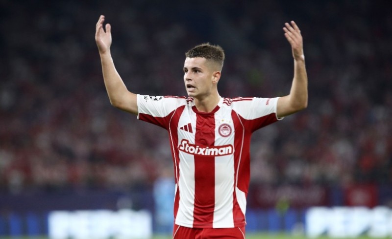 Ενδιαφέρον της Άστον Βίλα για Μουζακίτη!