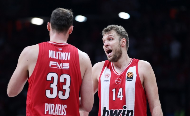 Για την επιστροφή στις νίκες στη Βαρκελώνη! Θρύλος είσαι!