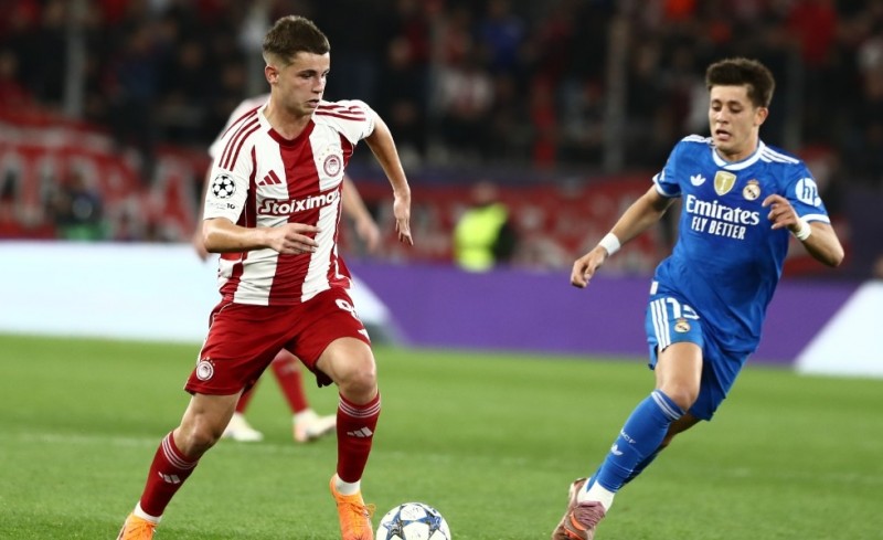 «Γιουβέντους και Ντόρτμουντ για Μουζακίτη»