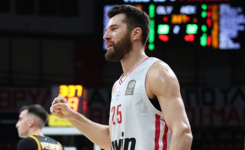 Πίτερς για Μπαρτσελόνα: «Να είμαστε physical»