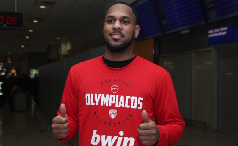 Στην Ελλάδα ο Μόρις για τον Θρύλο!