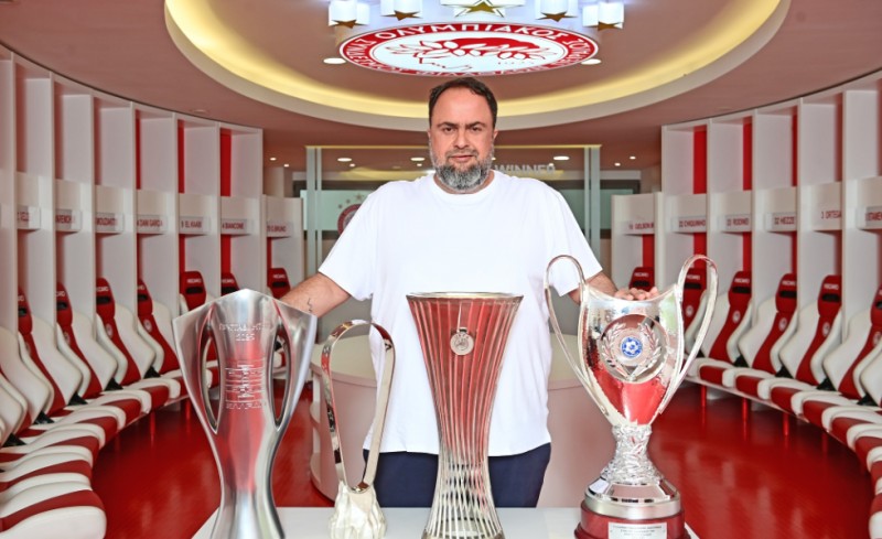 Μαρινάκης για το 2026: «Να συνεχίσουμε να μεγαλώνουμε τον Ολυμπιακό...»