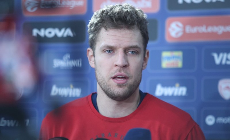 Βεζένκοφ: «Είμαστε έτοιμοι για μάχη» (video)