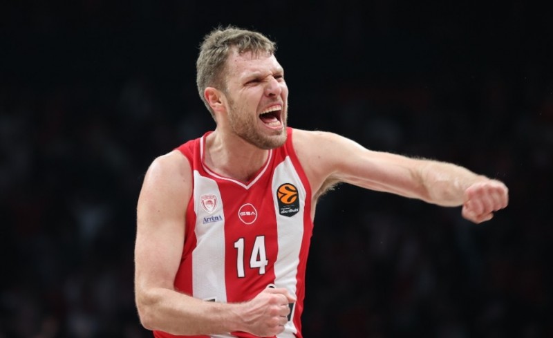  Εφές - Ολυμπιακός 68-74 (Τελικό)