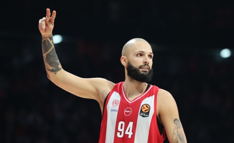 Live Streaming: Εφές - Ολυμπιακός