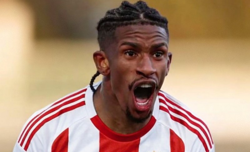 Ο Λουίζ μια... ανάσα από τον Θρύλο!