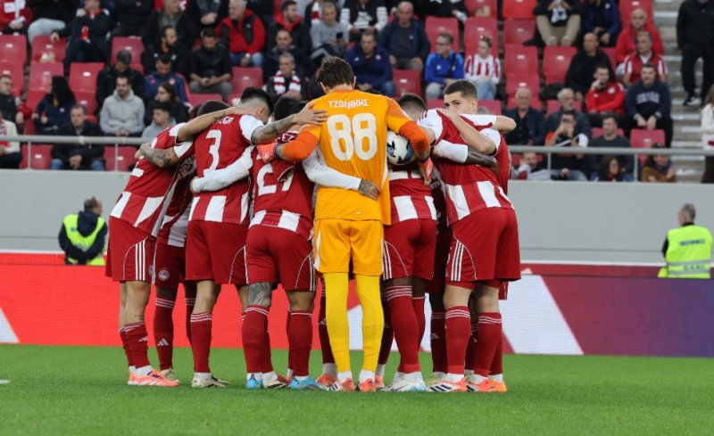 Καλή χρονιά… με κούπα για τον Θρύλο!