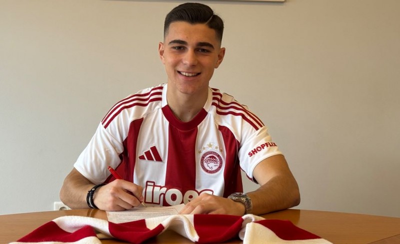 Αυτός είναι ο Βασίλης Βαρσάμης