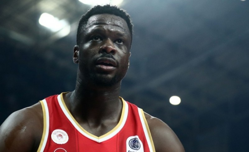 Επιστρέφει ο Φαλ