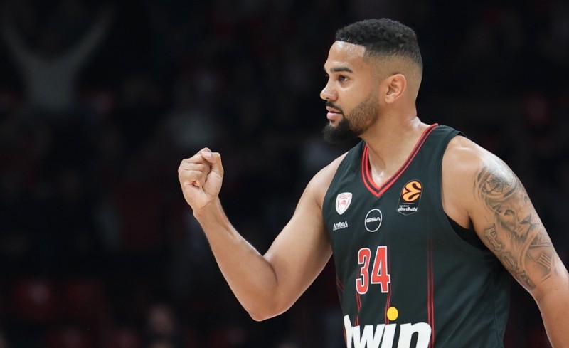 Τζόσεφ: «Παίζω για τους φιλάθλους του Ολυμπιακού»