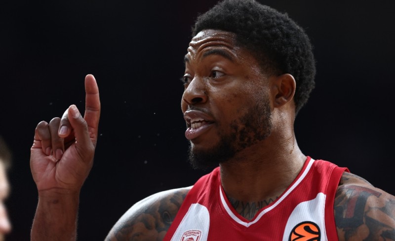 Πρόβλημα στον Ολυμπιακό, εκτός για 15 ημέρες ο Τζόουνς