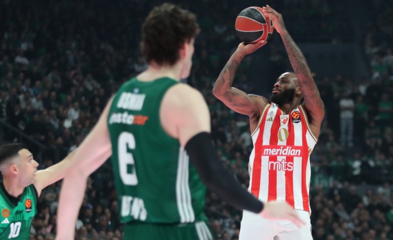 Sportando: «Συμφωνία ΜακΙντάιρ-Ολυμπιακού για πολυετές συμβόλαιο»