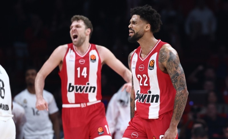 «Πάτησε» τη Ρεάλ με 100άρα ο Θρύλος!