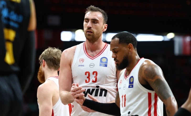 «Καθάρισε» και τον Άρη ο Ολυμπιακός!