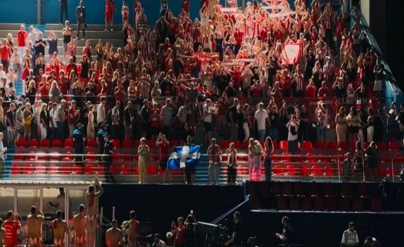 500 ΓΑΥΡΟΙ στο πλευρό των Γυναικών