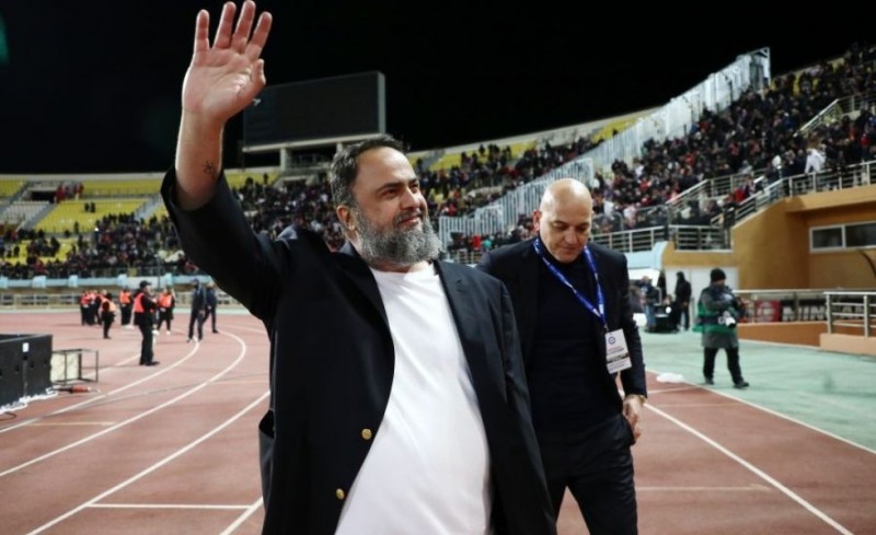 «Έβγαλε το καπέλο» στον Μαρινάκη η Marca: «Η νέα Εθνική Ελλάδας έχει τις ρίζες της στον Ολυμπιακό»